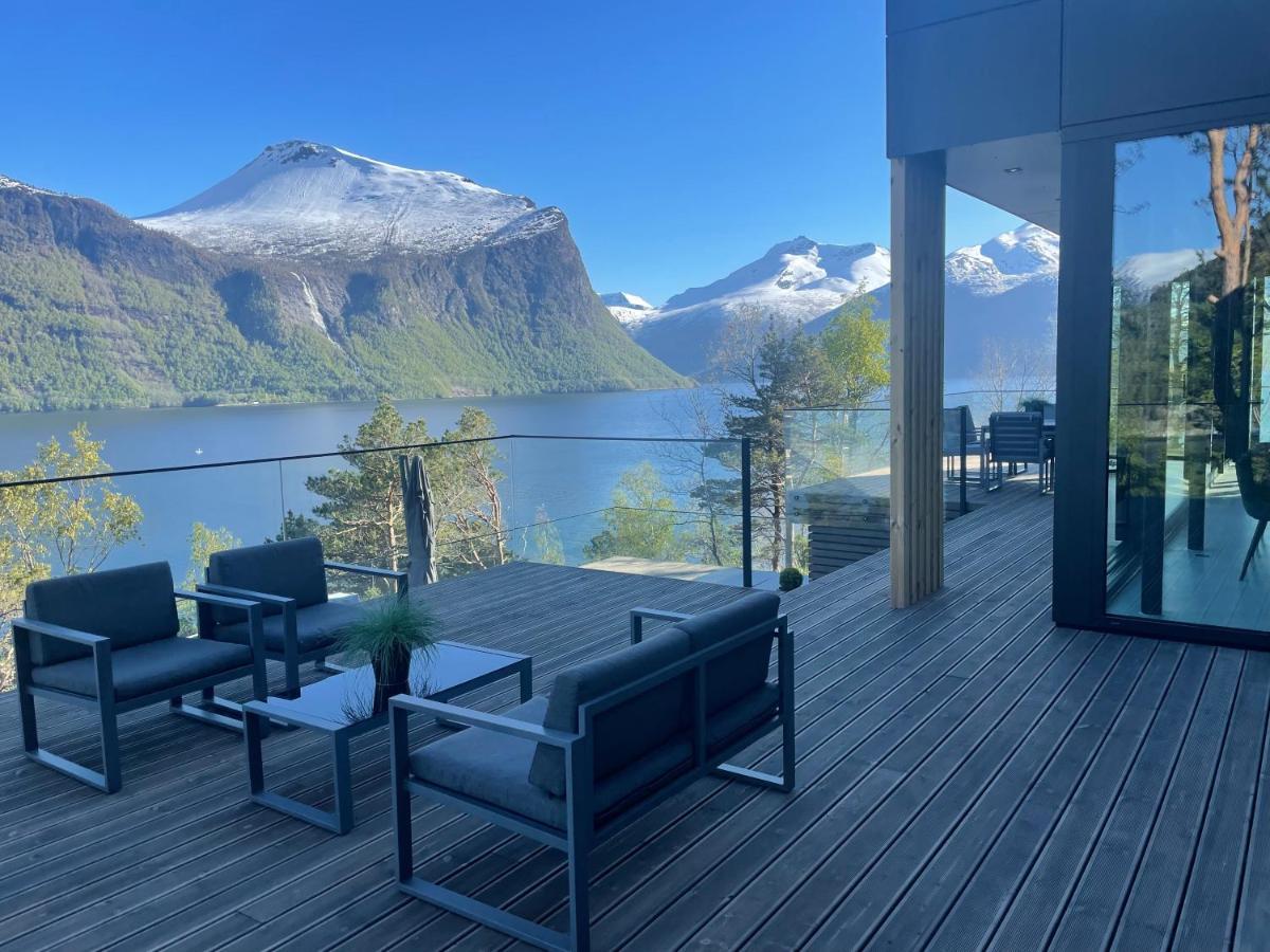Villa Kristina / Andalsnes Torvik Exterior foto